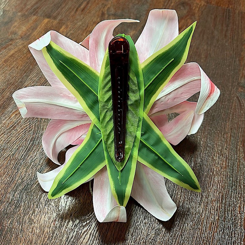 Large Lily Clip