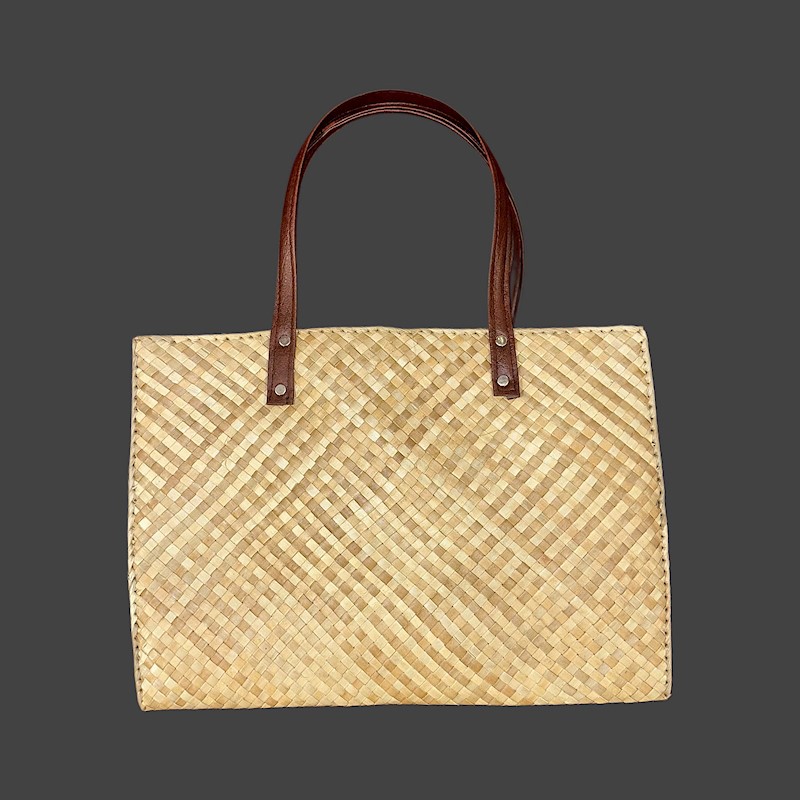 Lauhala Purse