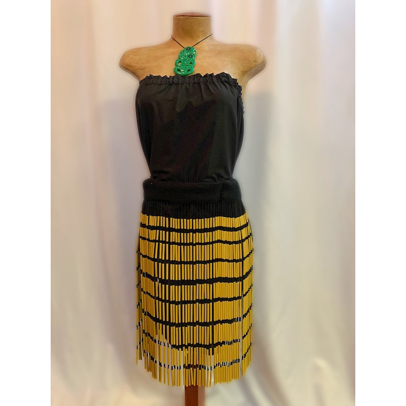 Piupiu Skirt (White or Natural)