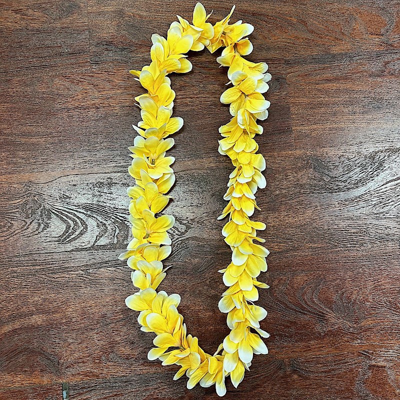 Single Velvet Plumeria Lei