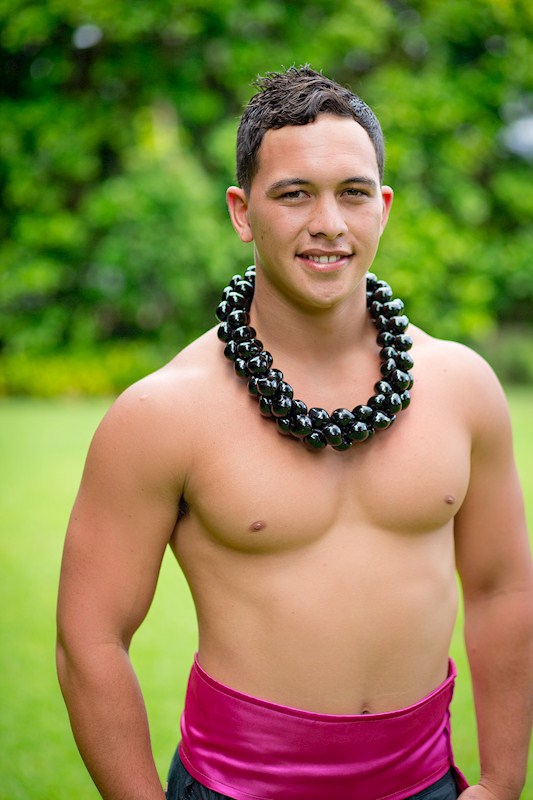 Twisted Kukui Nut Lei