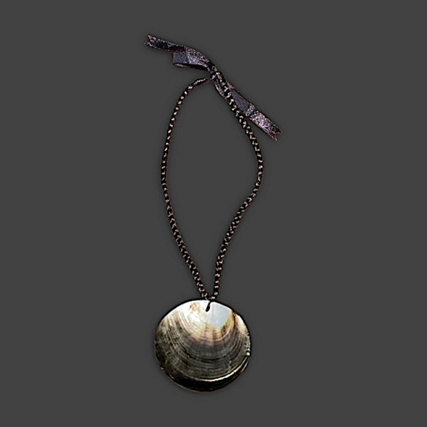 Circle Mother of Pearl Necklace -  BLACK
