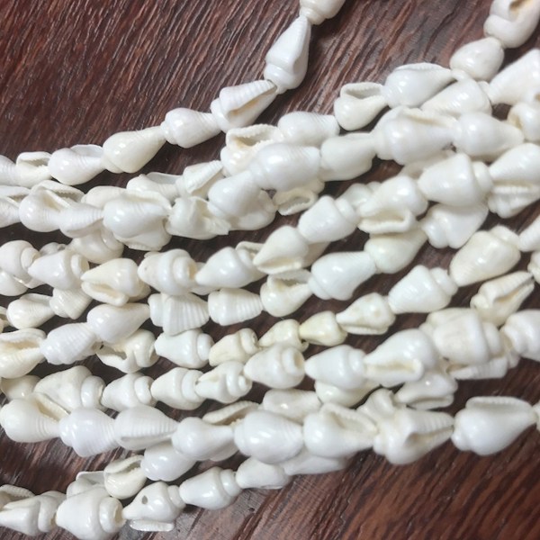 Dovetail Shell Lei