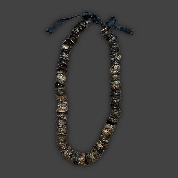Kukui Nut Halves Lei