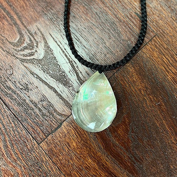 Teardrop Mother of Pearl Necklace